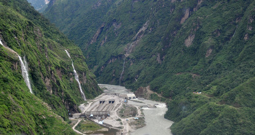 2017_08_25_site_visit_with_helicopter_dam_panorama